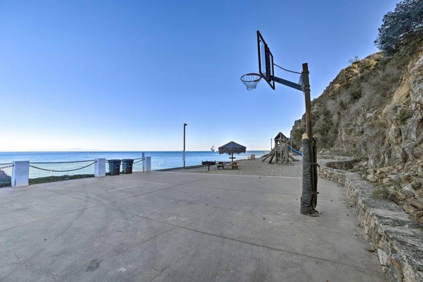 Gorgeous Oceanfront Villa With Panoramic Views Avalon Exterior foto