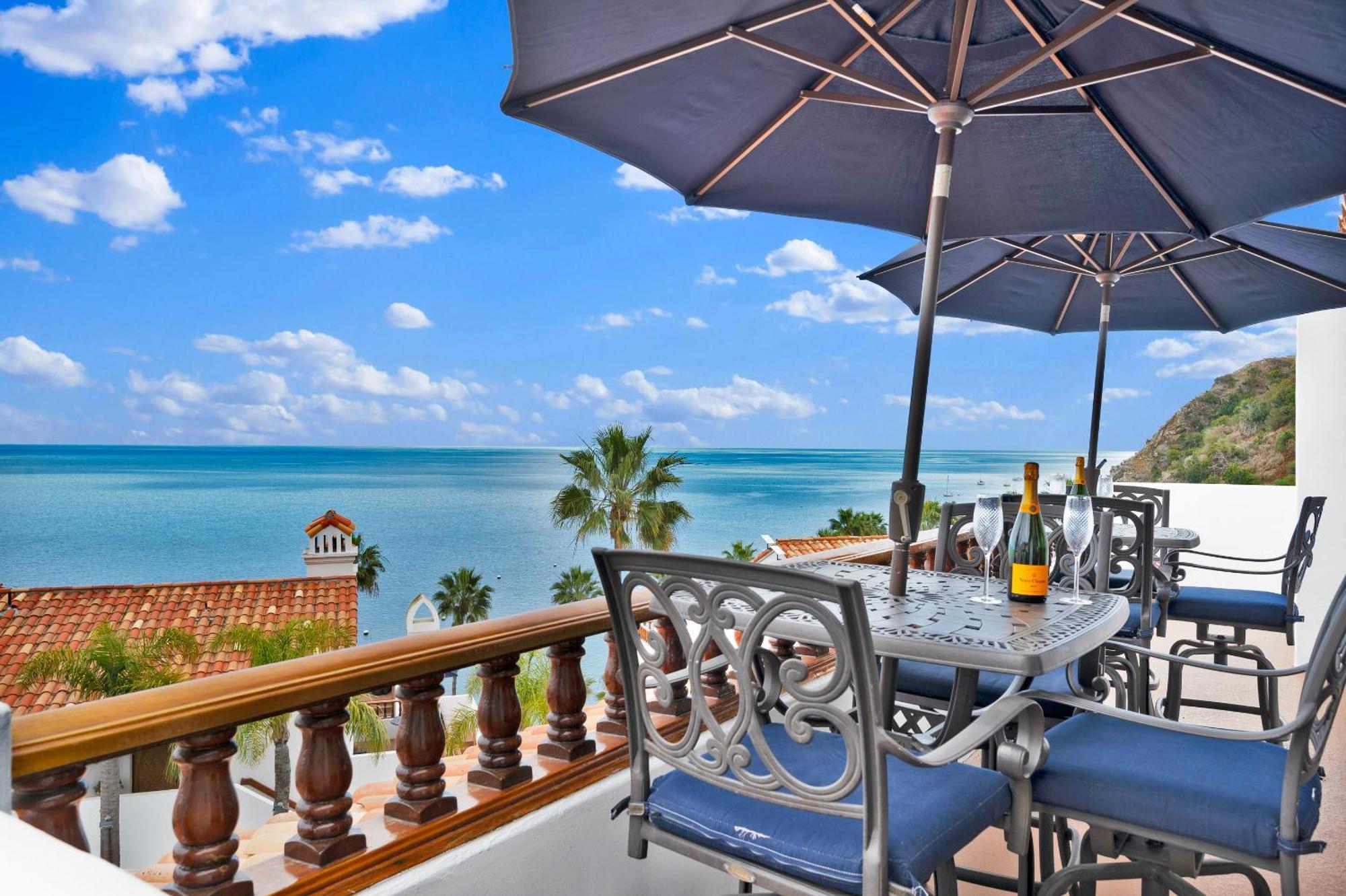 Gorgeous Oceanfront Villa With Panoramic Views Avalon Exterior foto