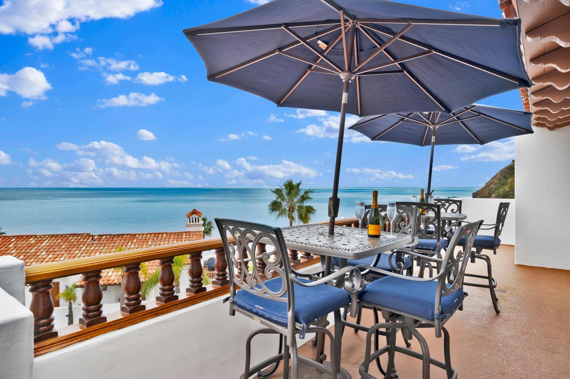 Gorgeous Oceanfront Villa With Panoramic Views Avalon Exterior foto